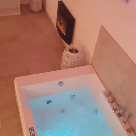 La Casa Dell'angelo بيت للعطل مونوبولي